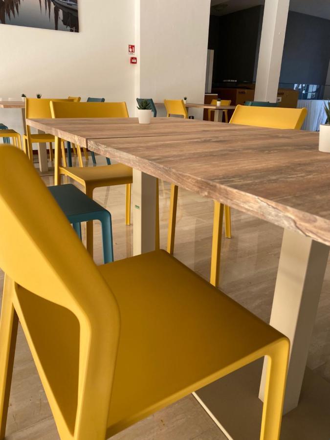 Hotel Chery Milano Marittima Bagian luar foto