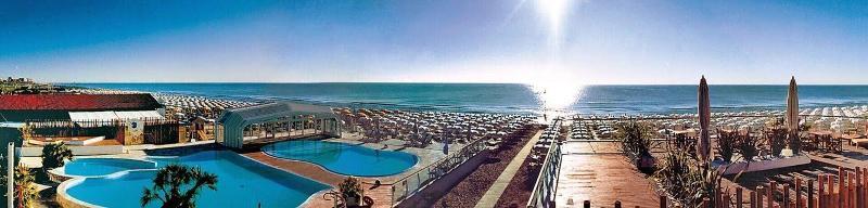 Hotel Chery Milano Marittima Bagian luar foto