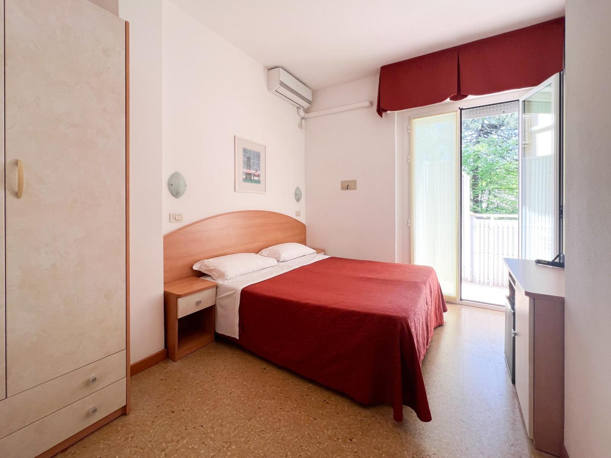 Hotel Chery Milano Marittima Bagian luar foto