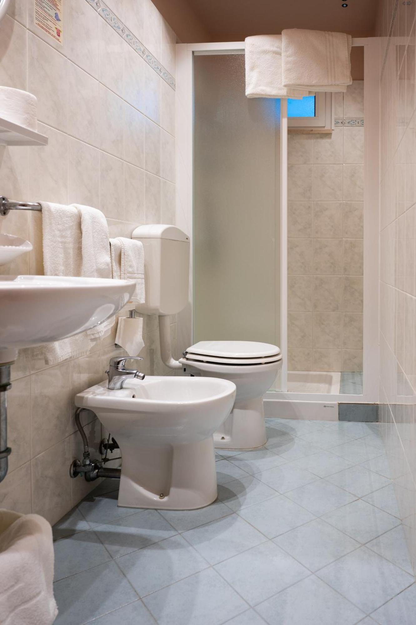 Hotel Chery Milano Marittima Bagian luar foto